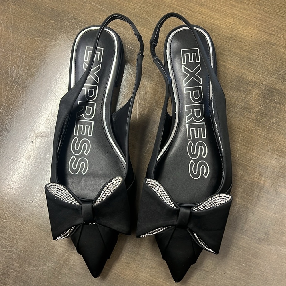 Adorable black with bow flats
